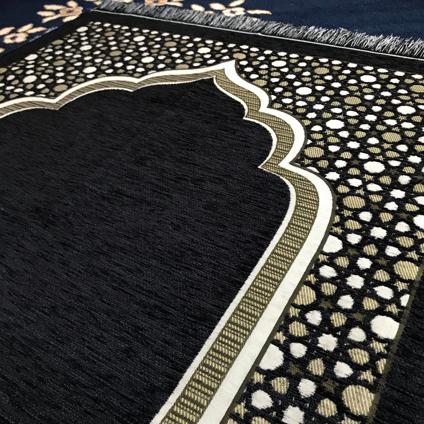 Gilded Taffeta Portable Ottoman Prayer Rug