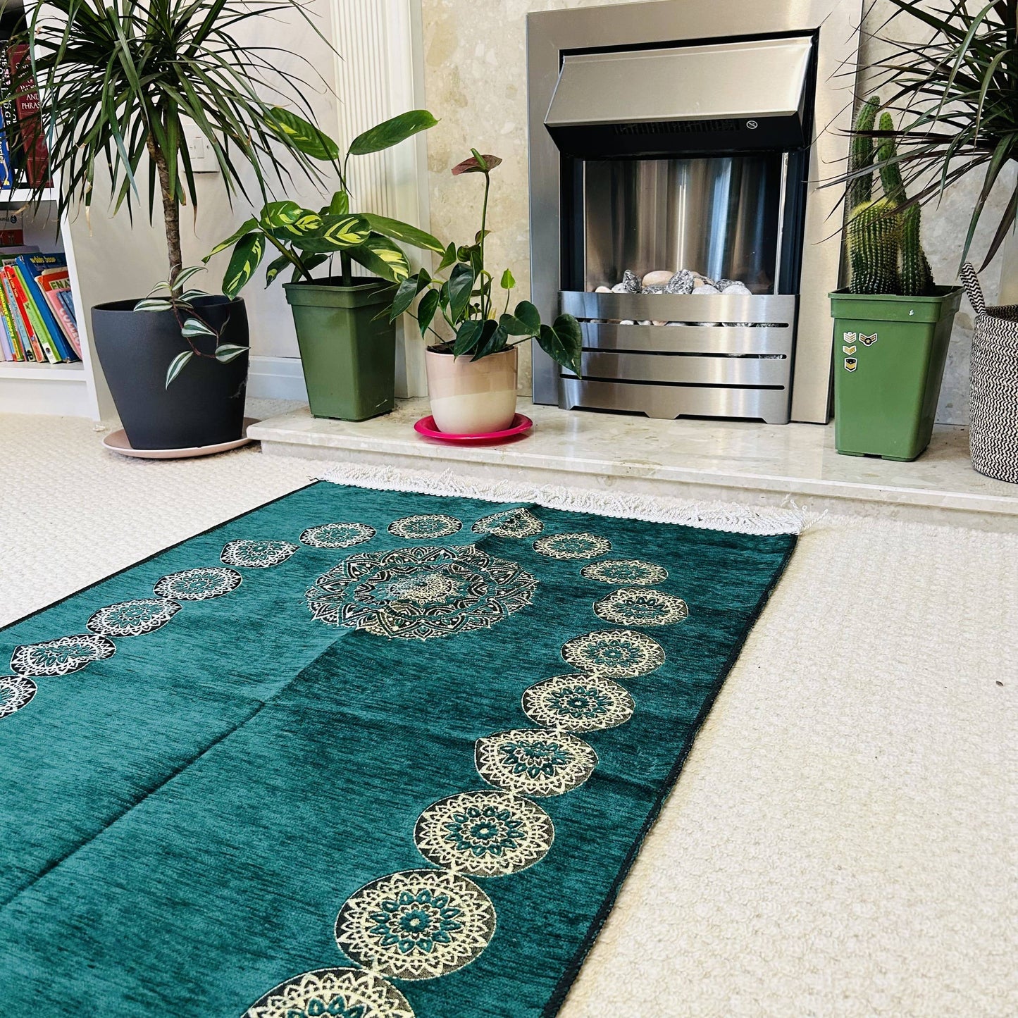 Mihrab Style Embroidered Ottoman Prayer Mat