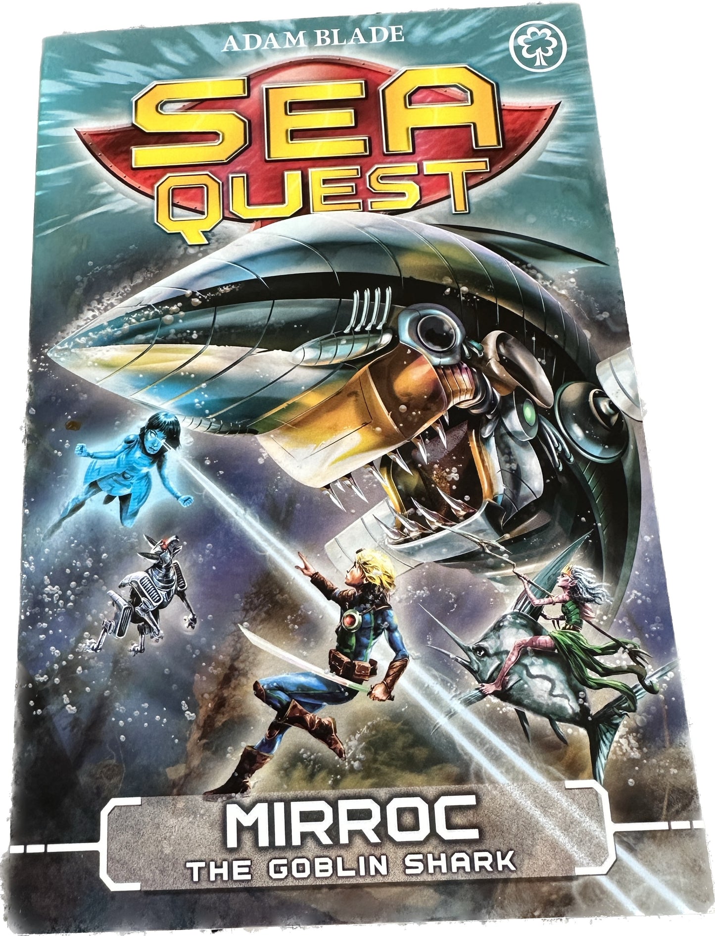 SEA QUEST : Mirroc the goblin shark