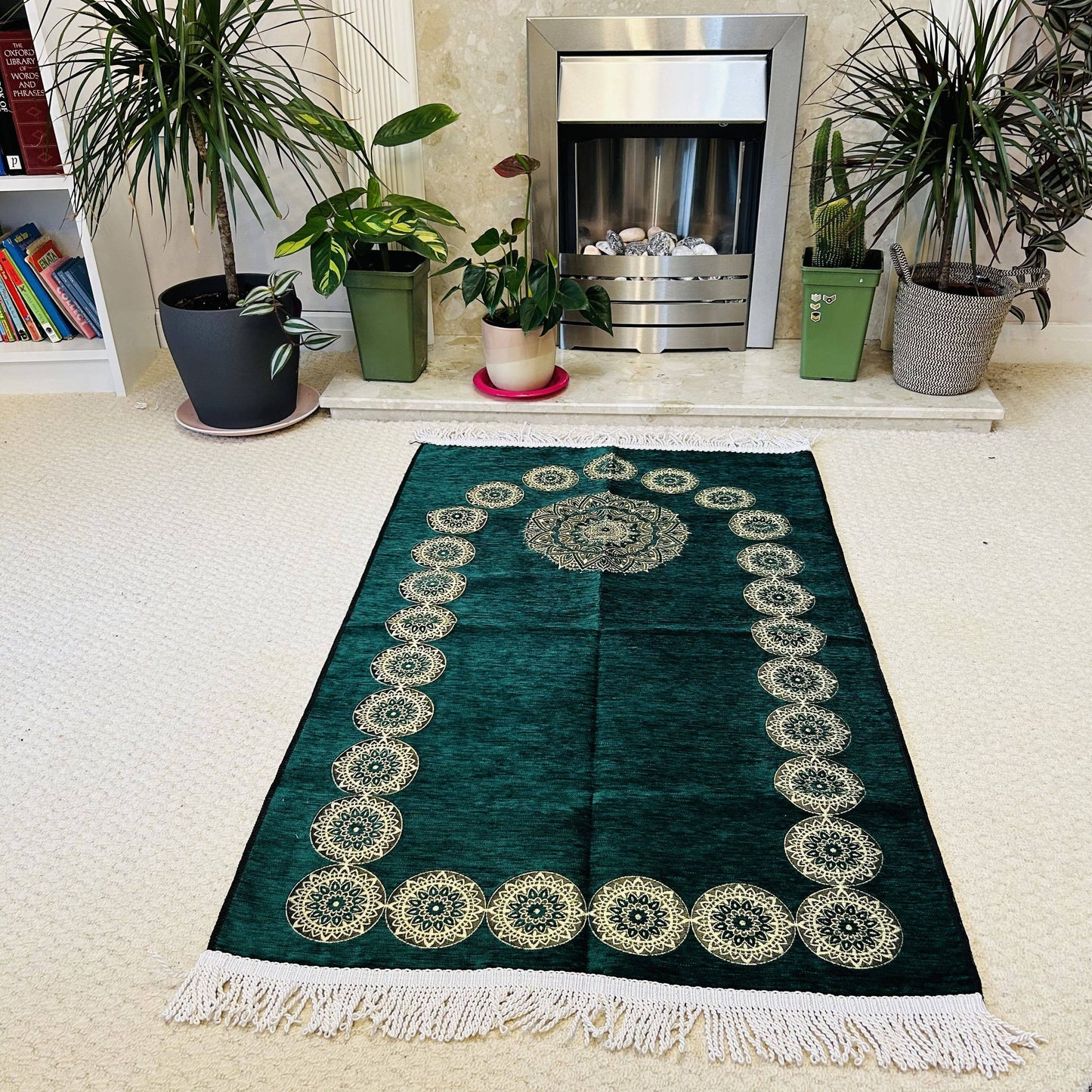 Mihrab Style Embroidered Ottoman Prayer Mat