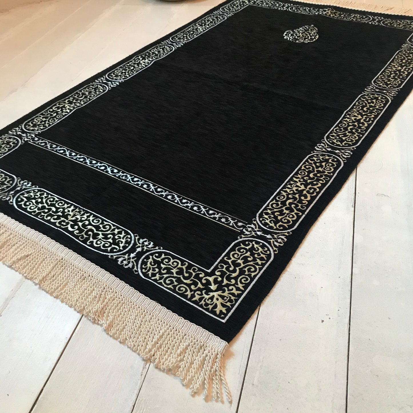 Kaaba Patterned Embroidered Prayer Rug With a Gift Bag