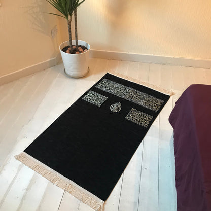 Kaaba Patterned Prayer Mat With a Gift Bag
